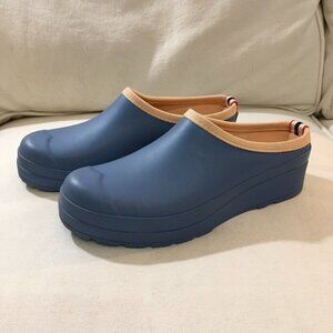 Hunter Play Women's Blue Rubber Clogs Slip On